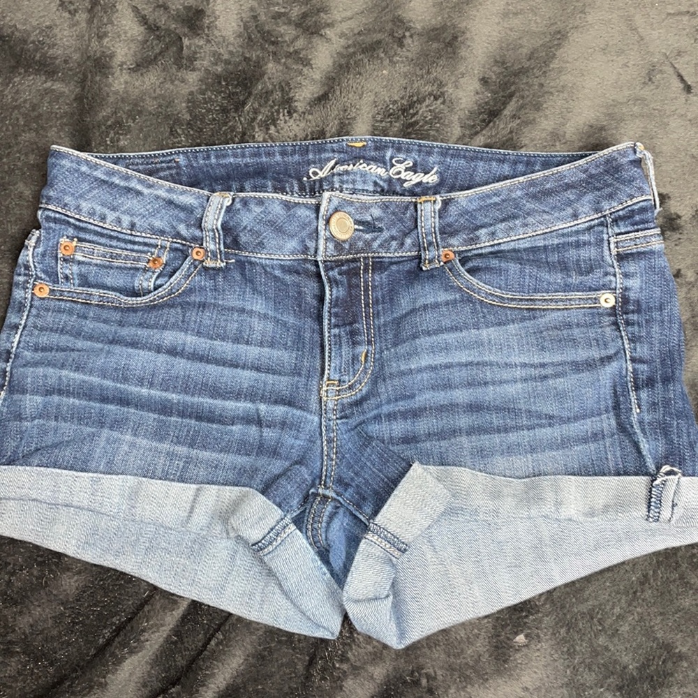 DENIM SHORTS